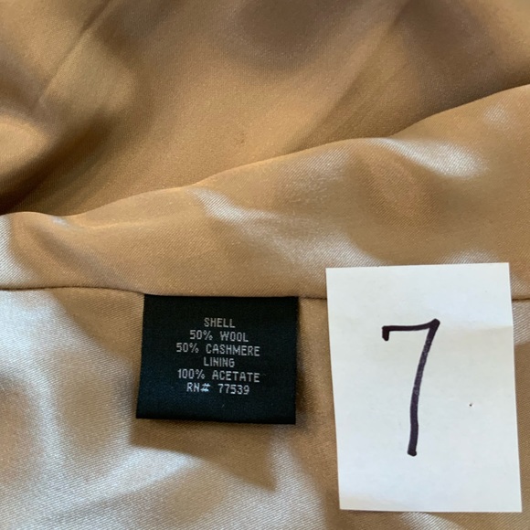 George Simonton, Tan Wool and Cashmere Coat.  Size 6 - Picture 6 of 9